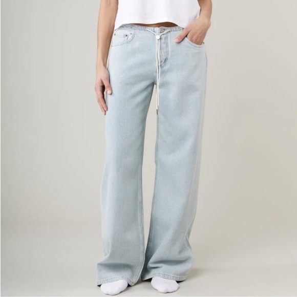 Still Here Denim - Still Here Cool Jeans